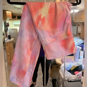 Sorbet Light n Tight 28” leggings EUC Size 8-10